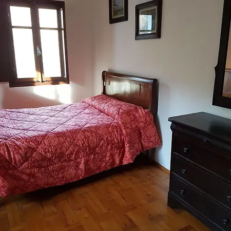 Naugera Hotel